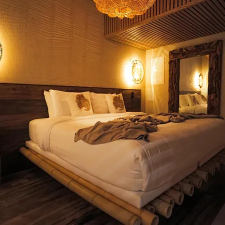 Deluxe & #wabi-sabi#